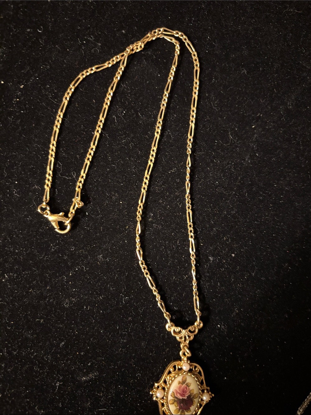 1928 Manor House Collection Necklace Rose - Picture 3 of 5